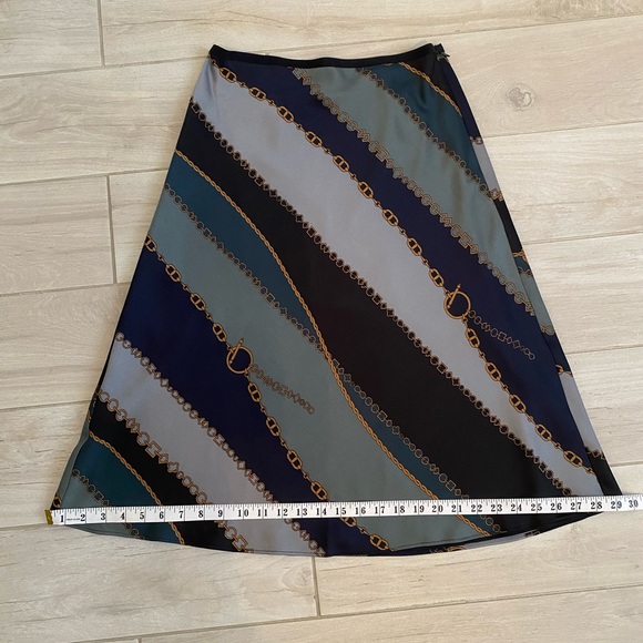 AnnTaylor Flare skirt, size 0. NWT - Picture 7 of 9